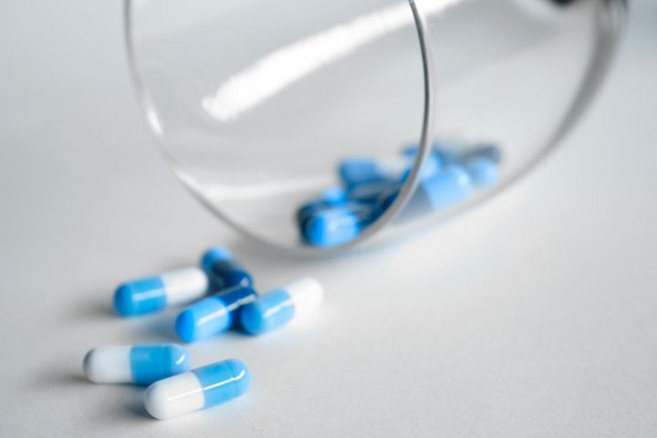 Magnesium Glycinate – Benefits, Dosage, Side Effects & Food Sources